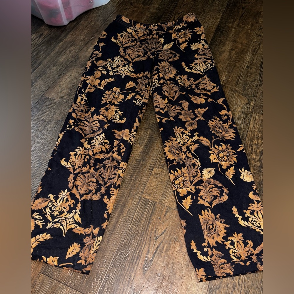 Betsey Johnson Black and Gold Floral Cropped Pants